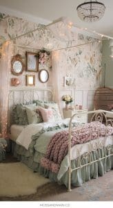 20+ Shabby Chic Bedroom Ideas + Decor Tips - Moss & Main